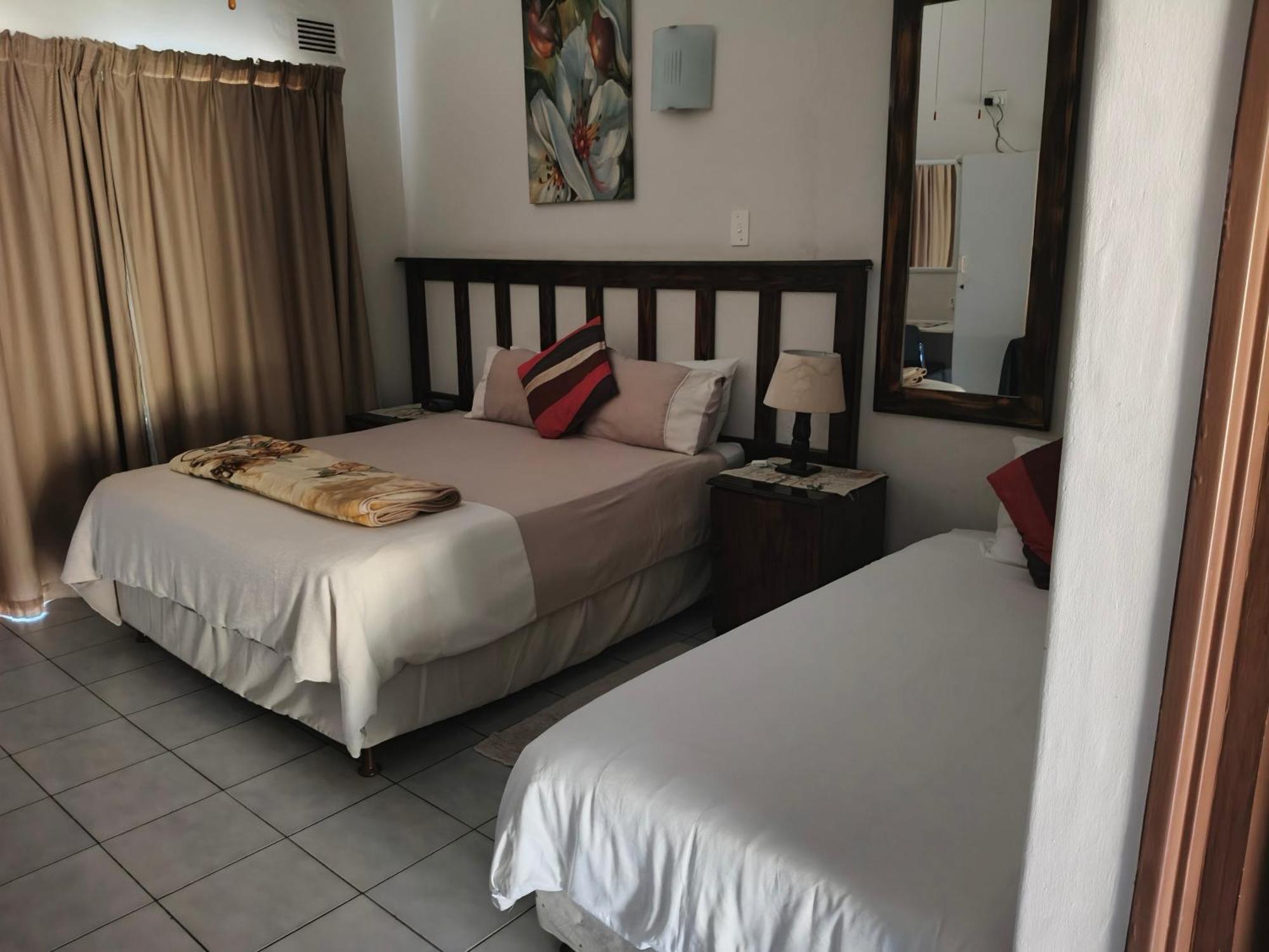 La Rochelle Inn Richards Bay Exteriör bild
